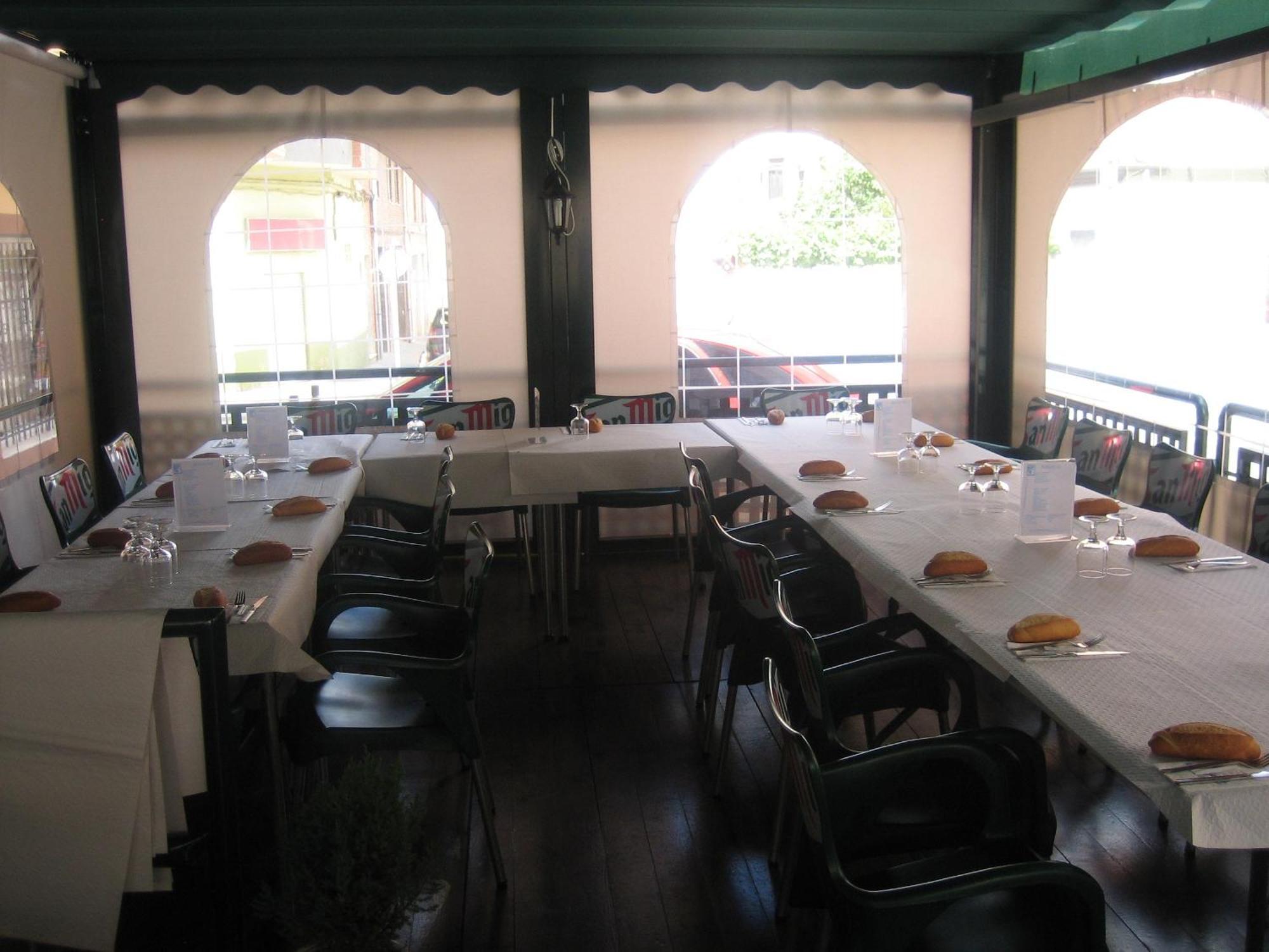 Hostal Restaurante La Trucha Benavente Esterno foto