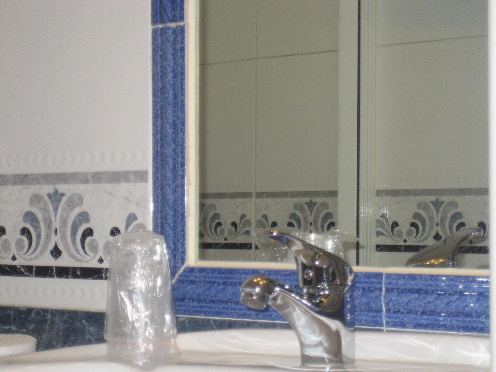 Hostal Restaurante La Trucha Benavente Esterno foto
